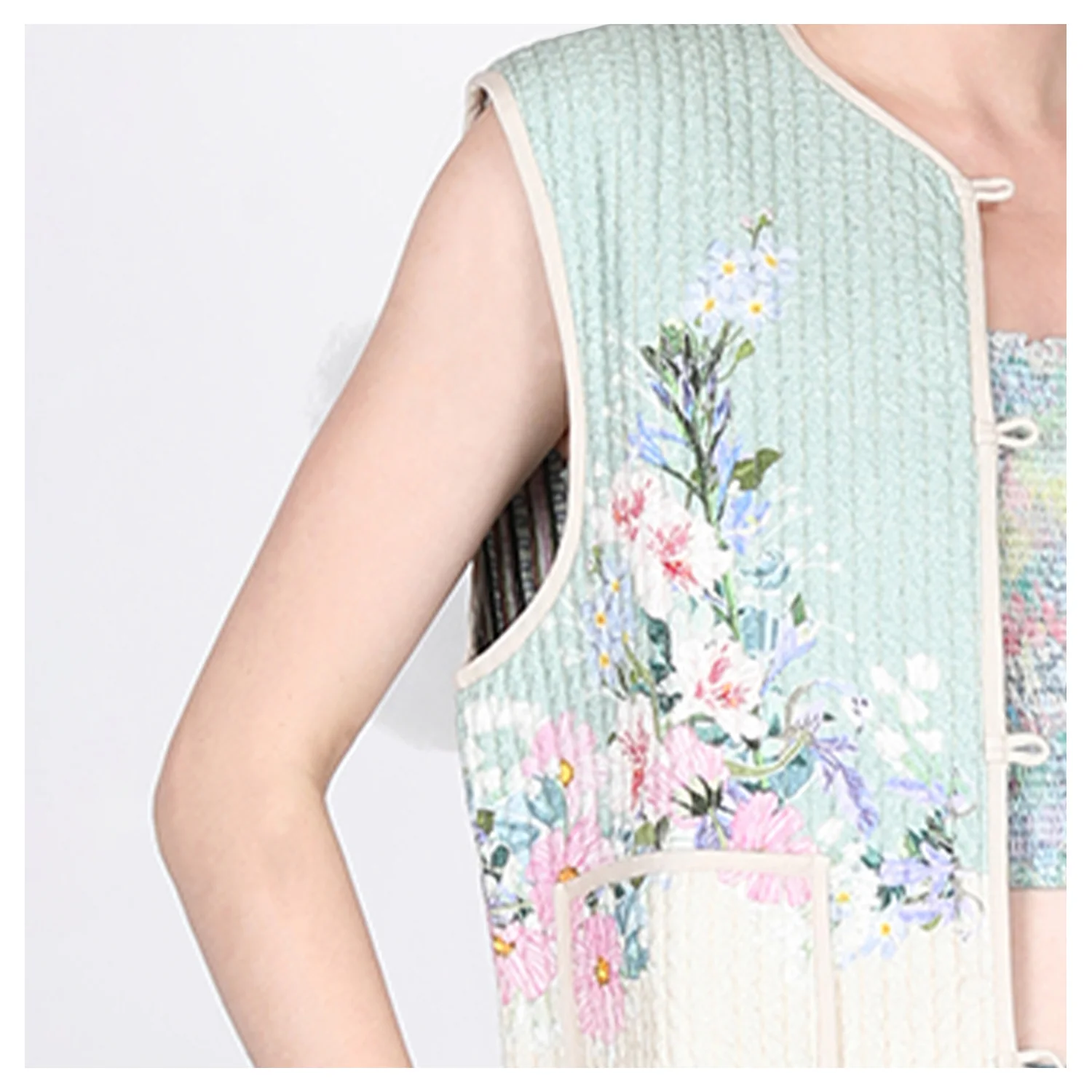 AELIUSA JACKET - Image 4