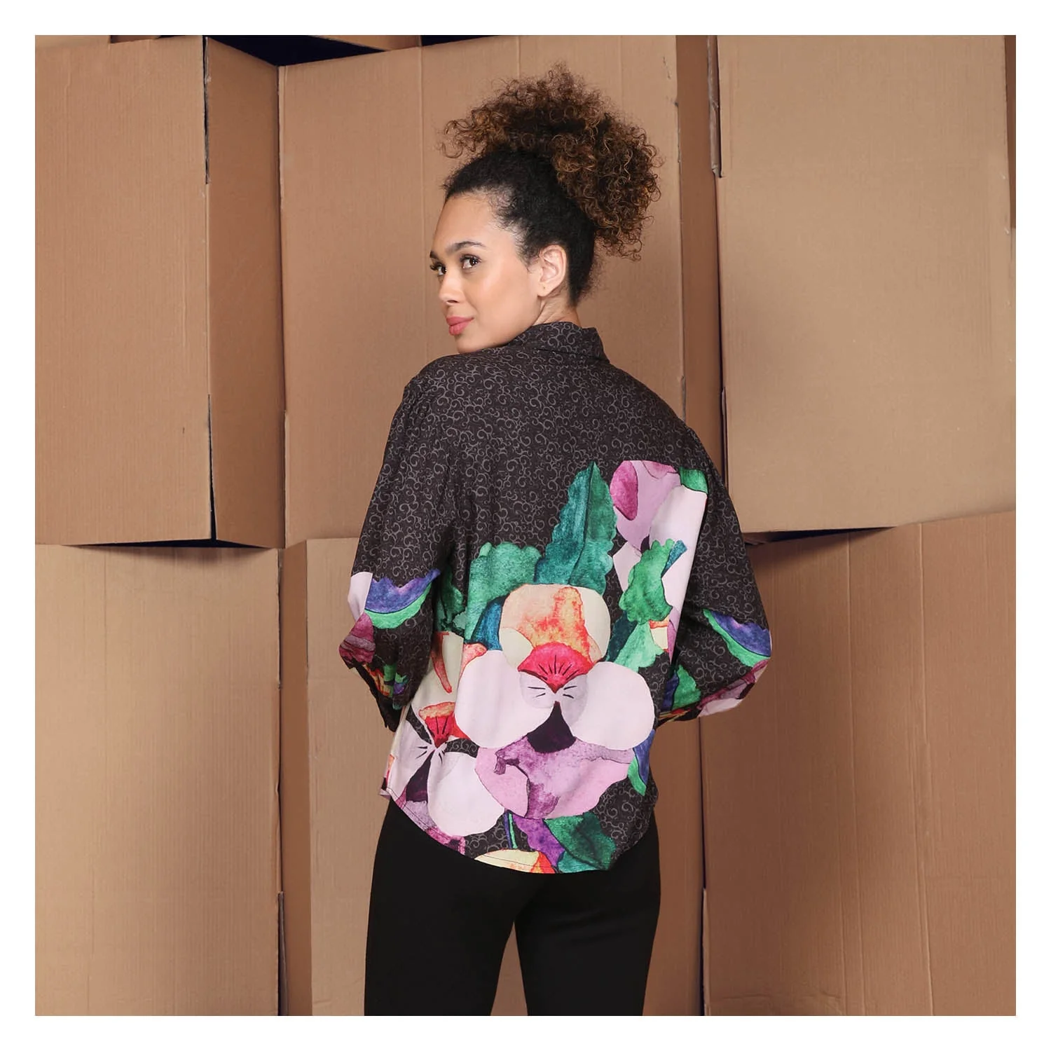 CASTLE SHIRT - Image 5