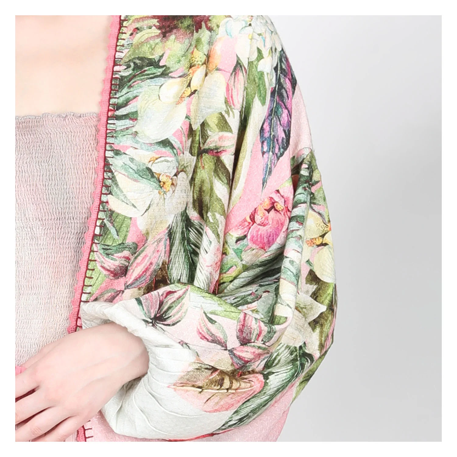 THALEIA COVERUP - Image 4